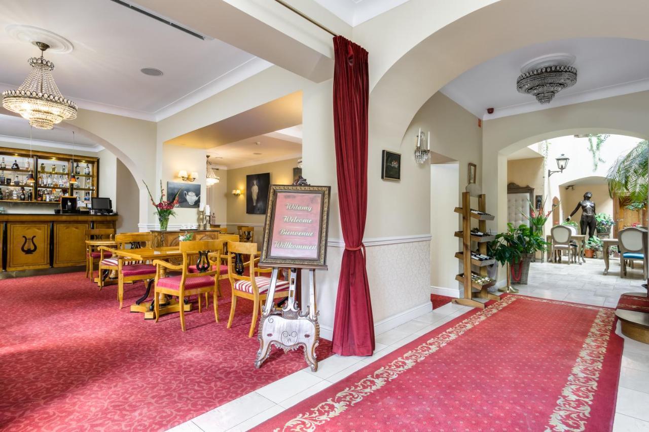Hotel Kolegiacki Познань Екстер'єр фото