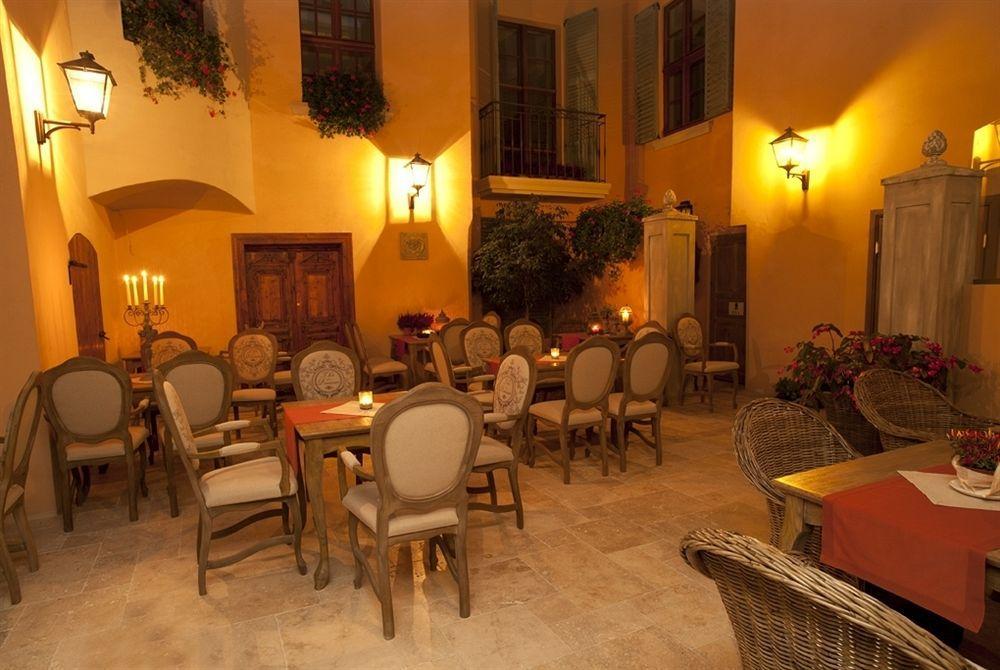 Hotel Kolegiacki Познань Екстер'єр фото