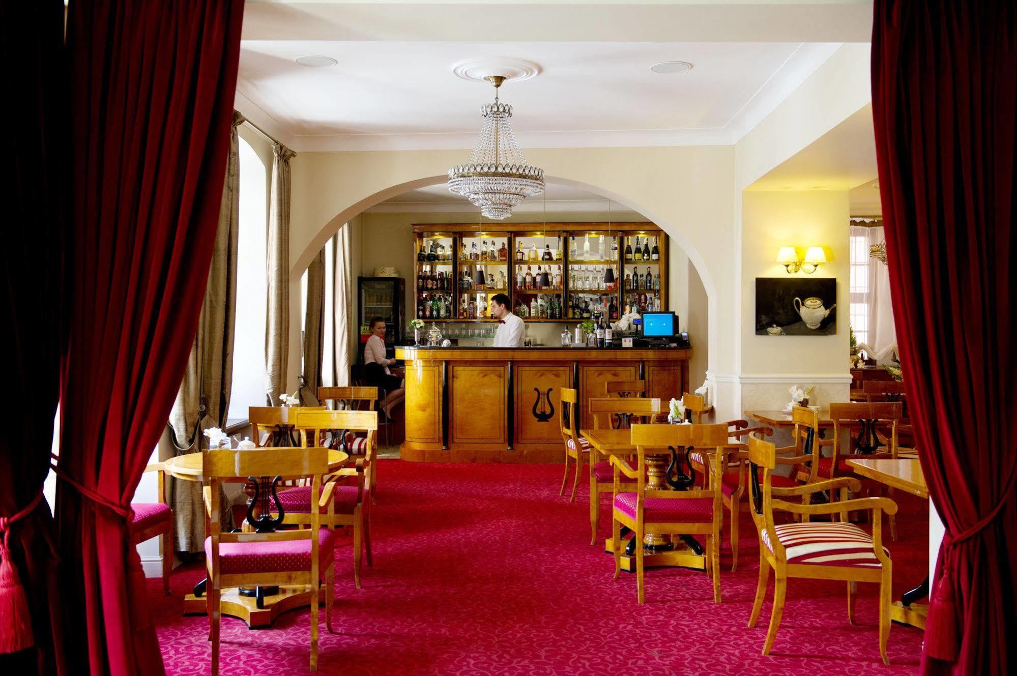 Hotel Kolegiacki Познань Екстер'єр фото