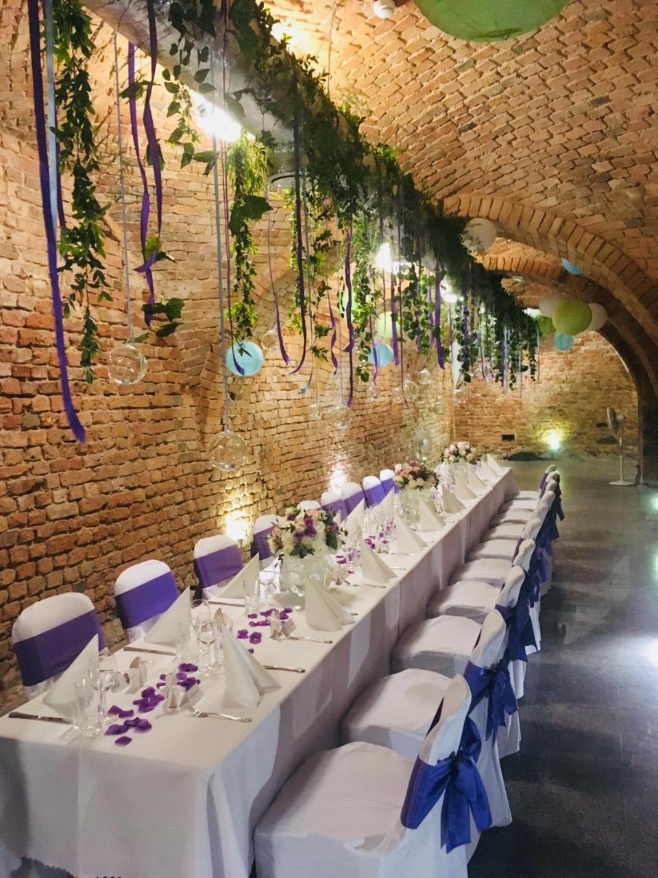 Hotel Kolegiacki Познань Екстер'єр фото